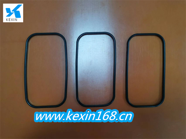如何解決硅膠制品分模線(xiàn)的問(wèn)題？